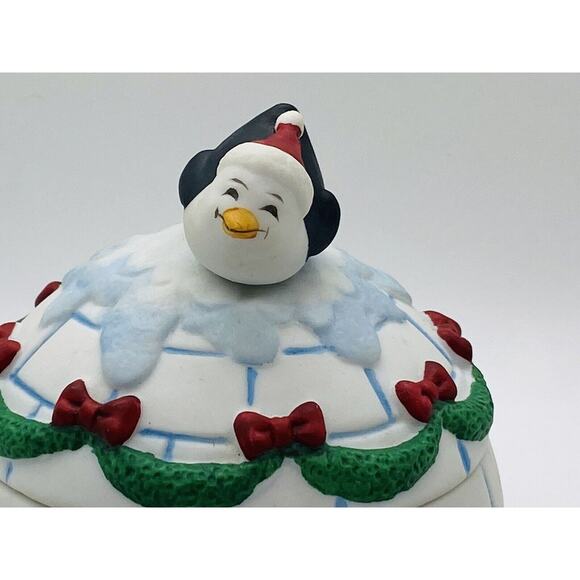 Figis 1995 Penguins On Igloo Trinket/candy Dish/Box With Lid Approx 4.5”x 5” - Picture 5 of 8